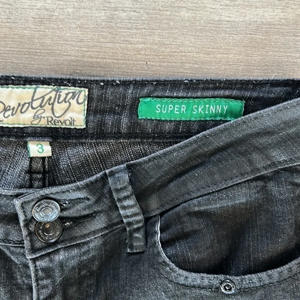 Revolution by Revolt size 3 Hamilton skinny jeans